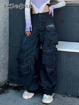Женские джинсовые брюки TWOTWINSTYLE с карманами в стиле пэчворк в стиле сафари с высокой талией, свободные повседневные джинсы-карго, женская модная одежда