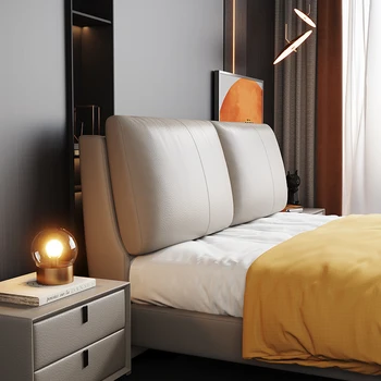 Кожаная двуспальная кровать в главной спальне большая прикроватная тумбочка с мягкой спинкой-мешком Современная итальянская свадебная кровать 1,5 м